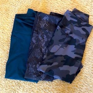 3 pairs Old Navy HighWaisted Elevate 7/8